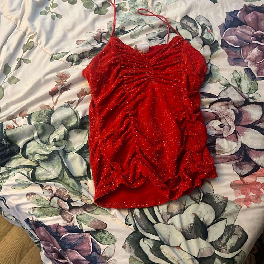 Red sparkly top